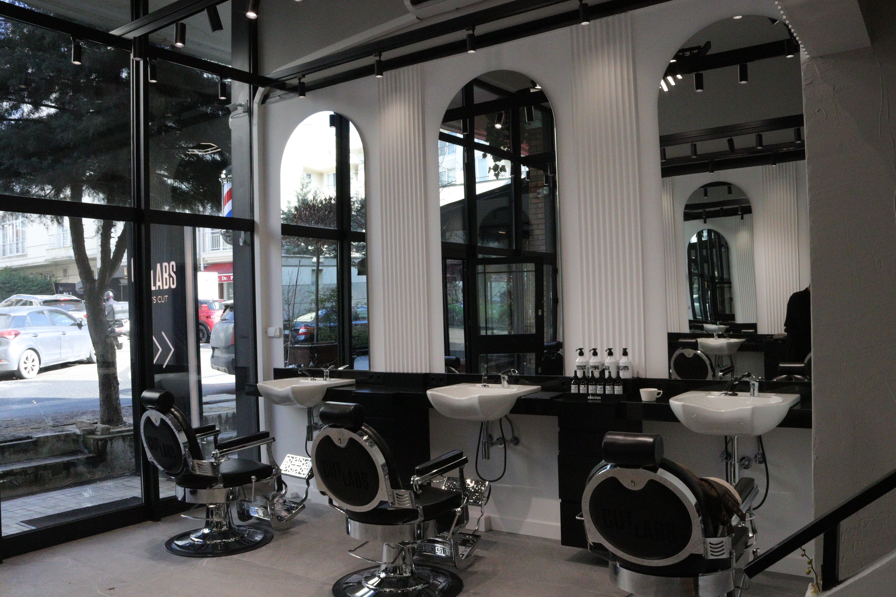 Cut Labs Karşılama Alanı